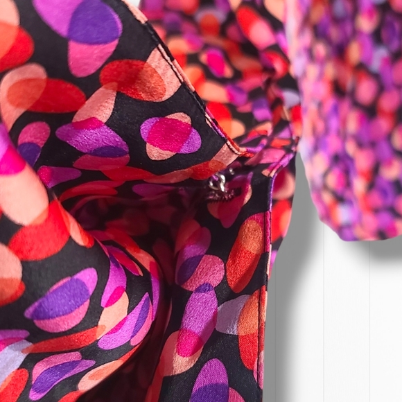 I.e. Women's Colorful Dotted Long Sleeve Button Down 100% Silk Blouse Size 12 - Picture 11 of 14